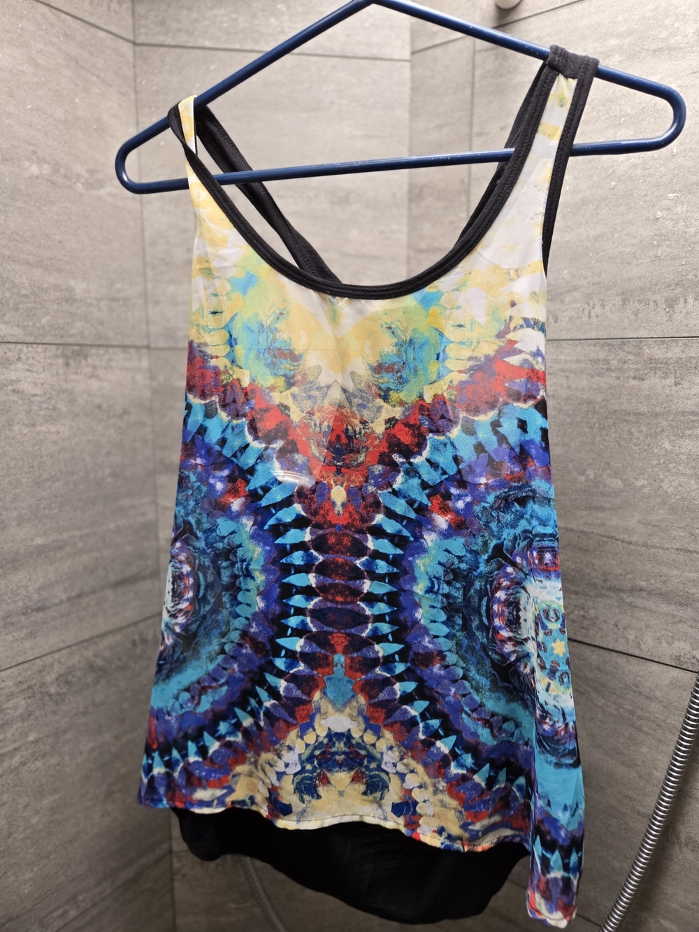 Bisou Bisou Multicolor Kaleidoscope Tank Top - Blue/Yellow/Red